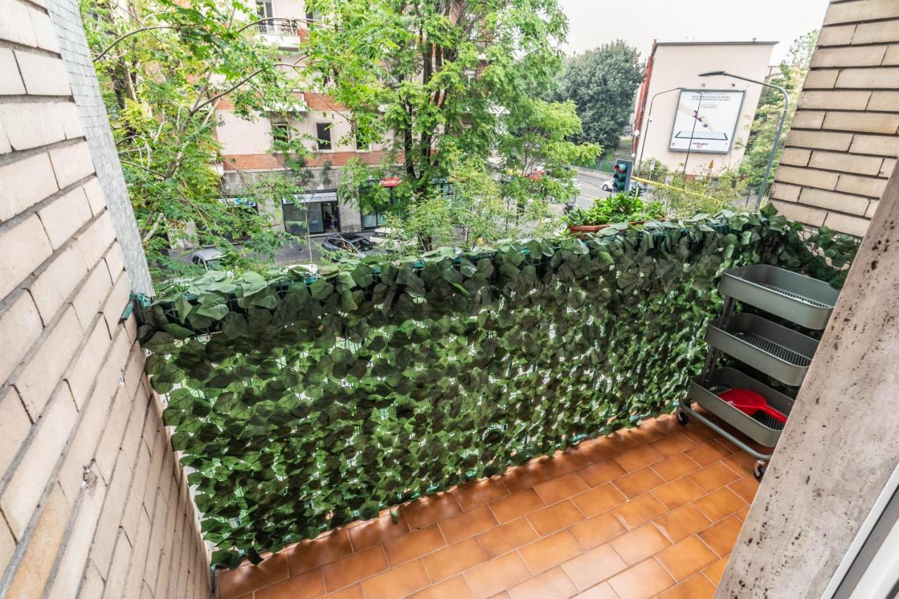 Eden House Sansiro-Duomo Netflix & Design Apartamento Milão Exterior foto